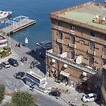 Amore Rentals - Appartamento La Terrazza Sul Porto 2